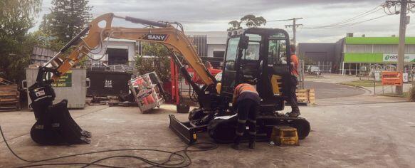 EXCAVATOR SERVICE